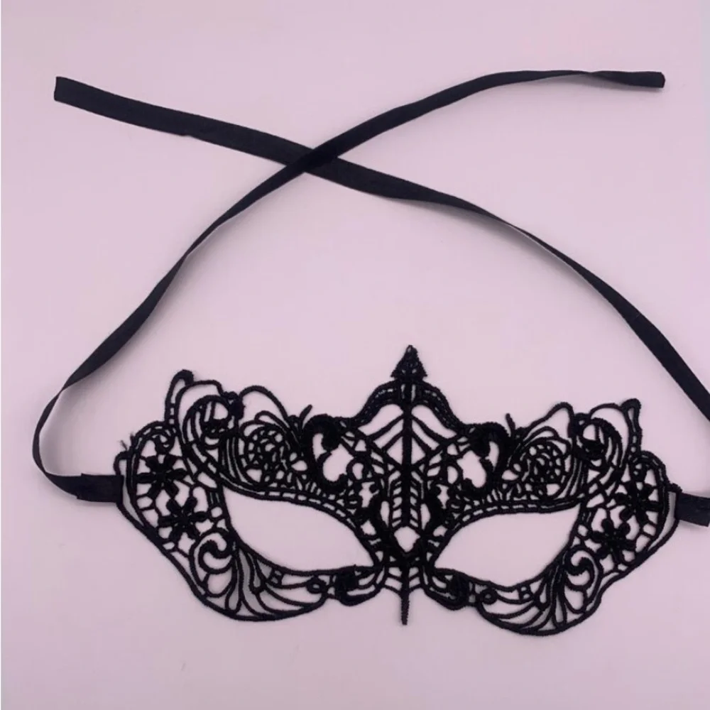 Black Lace Face Mask